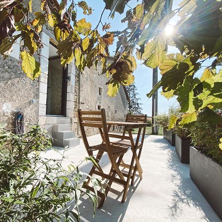 La Parenthese, Joli Studio Avec Terrasse Valeuil Buitenkant foto