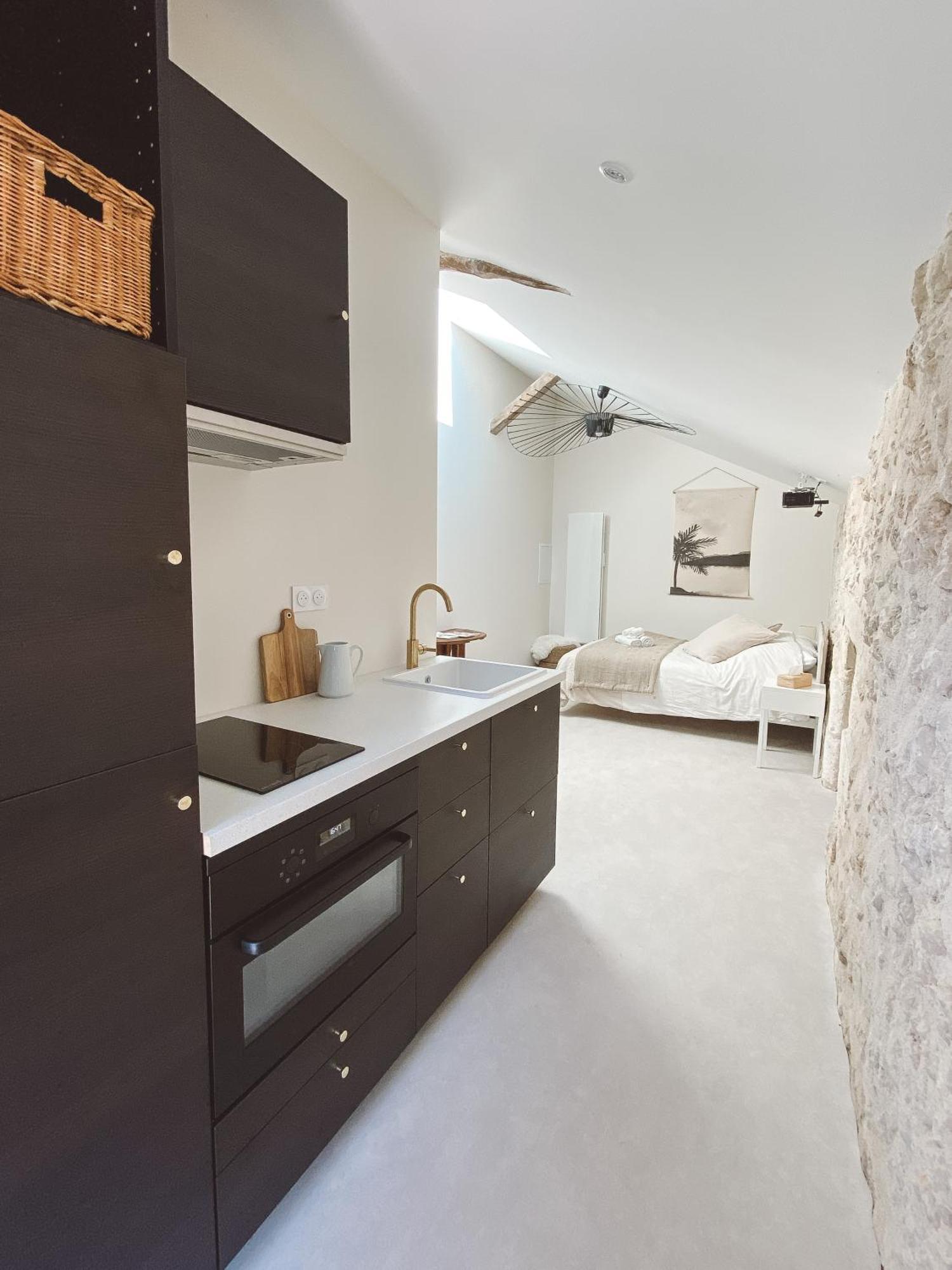 La Parenthese, Joli Studio Avec Terrasse Valeuil Buitenkant foto